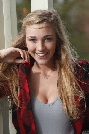 Kendra Sunderland