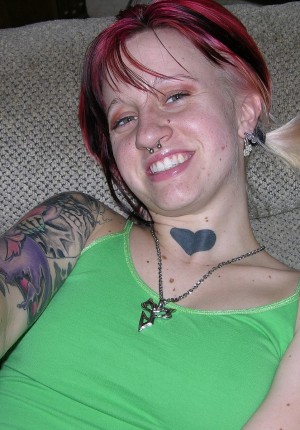 wpid-hairy-pussy-punk-rock-girl1.jpg