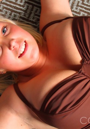 wpid-chubby-blonde-plays-with-her-big-tits12.jpg