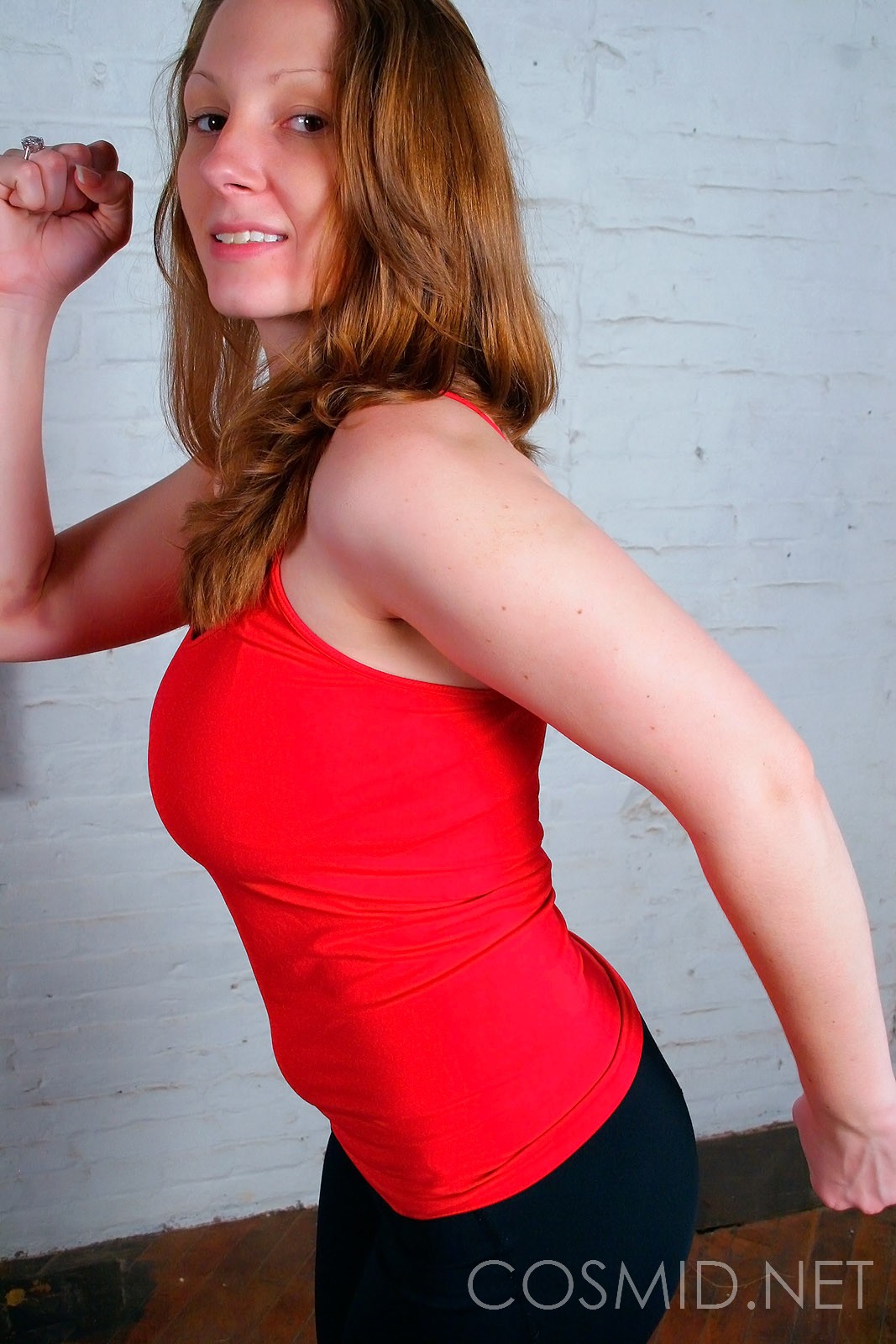wpid-busty-redhead-works-out-in-yoga-pants3.jpg