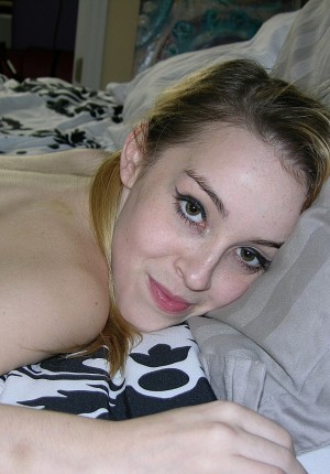wpid-blonde-amateur-girl-next-door-in-pigtails-models-nude-and-spreads-ass12.jpg