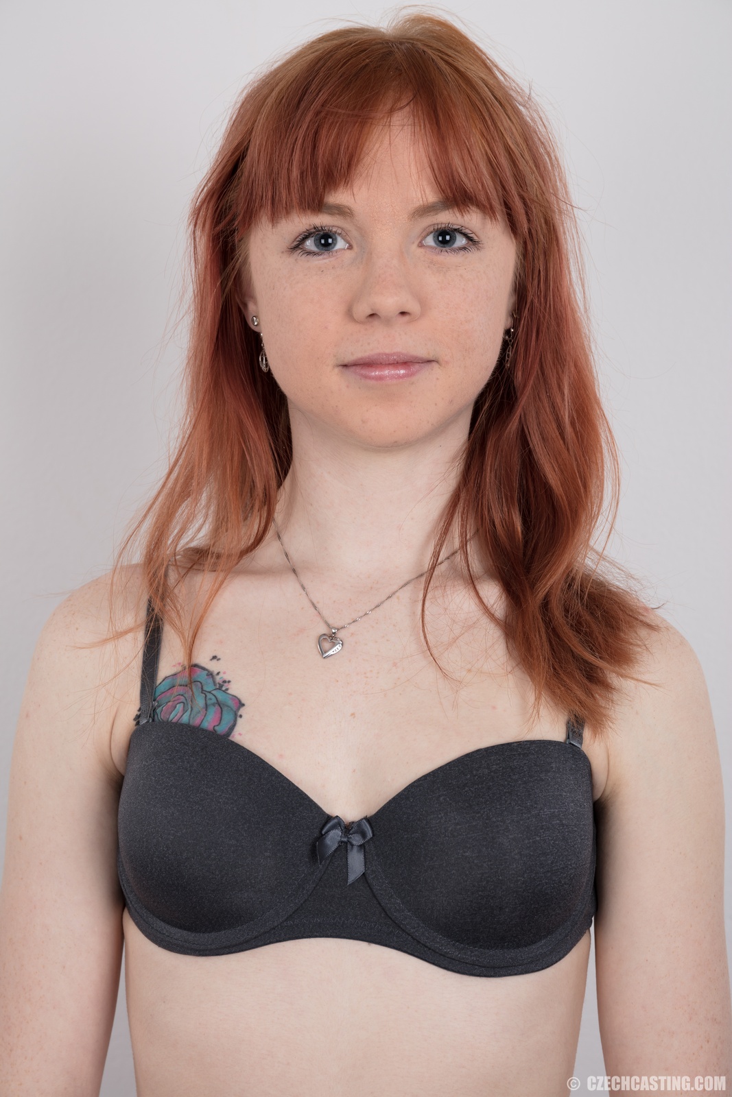 wpid-stunningly-cute-young-redhead-with-freckles-niky-in-the-nude5.jpg
