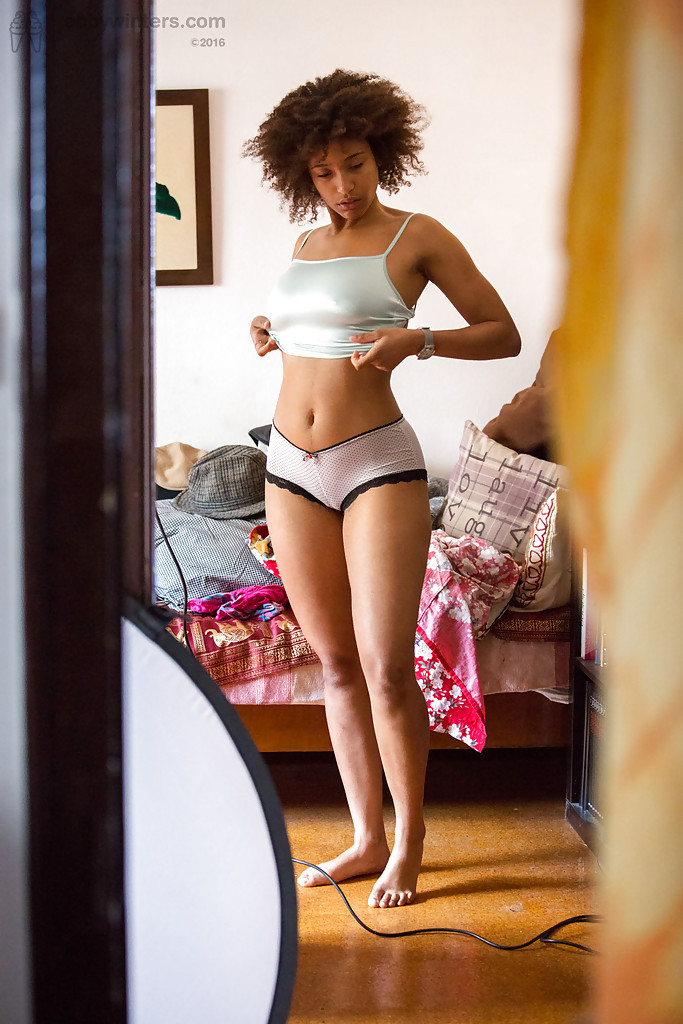 wpid-ebony-amateur-whitney-captured-on-hidden-camera-dressing-her-naked-body8.jpg