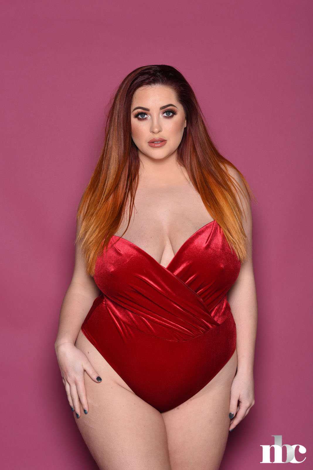 One Piece Swimsuit Bbw Porn - Super sexy BBW Lucy Vixen shows off her huge melons - Nerd Nudes