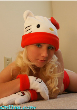 wpid-petite-blonde-schoolgirl-pattycake-in-her-hello-kitty-panties-and-hat9.jpg