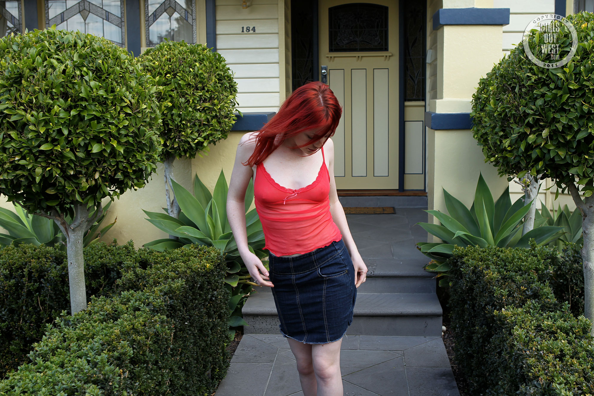 wpid-red-haired-pale-cutie-sofia-topless-out-on-the-front-porch15.jpg