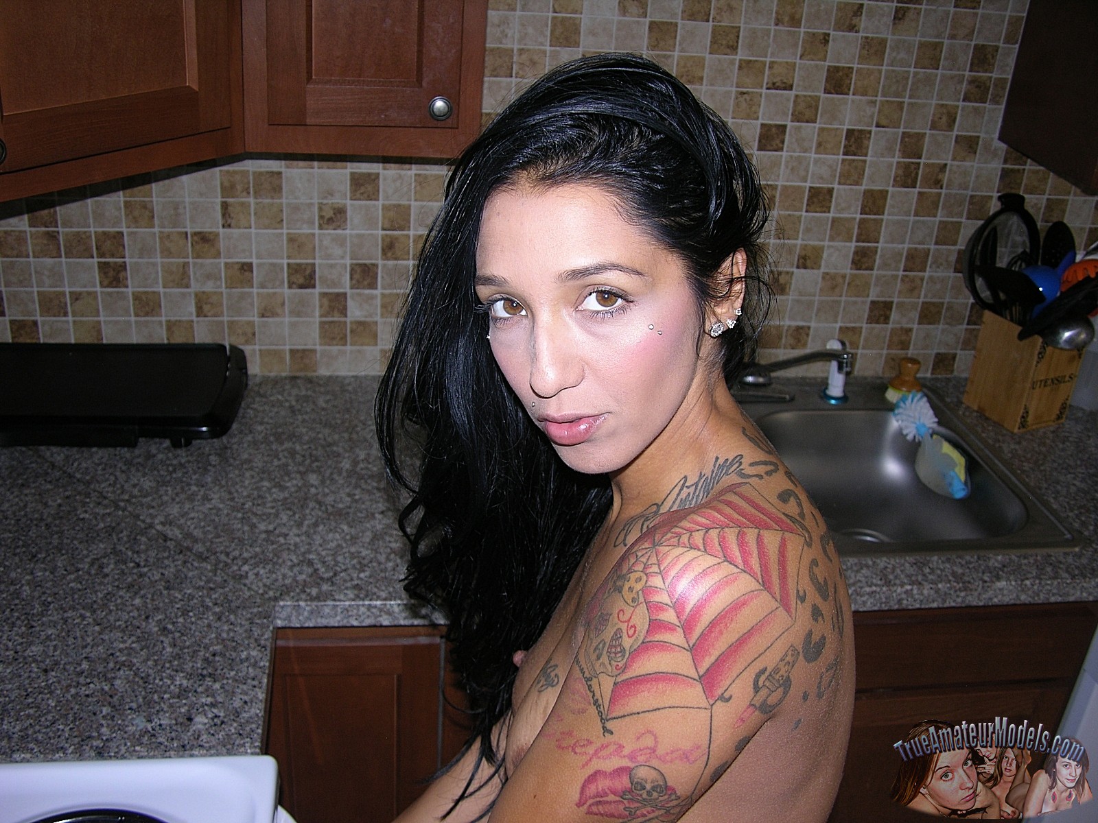 wpid-tattooed-amateur-girl-stefania-has-a-great-ass6.jpg