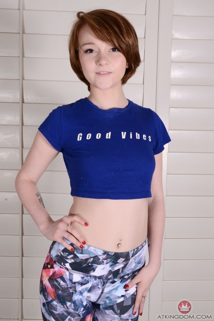 wpid-super-petite-short-haired-coed-lucy-valentine-opens-up-her-fat-labia-nice-and-wide1.jpg