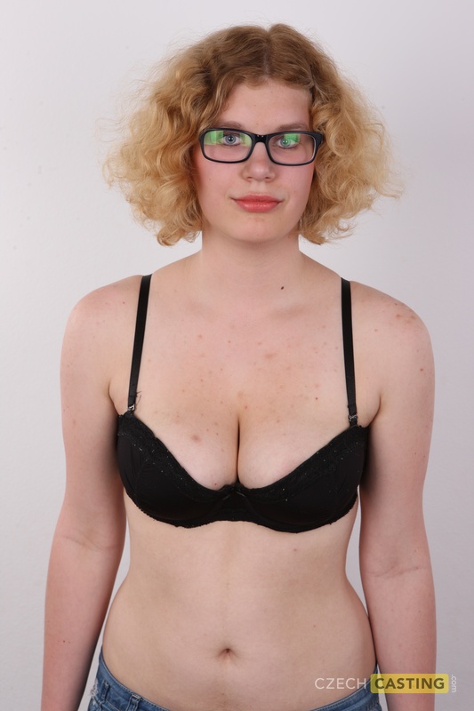 wpid-curvy-blonde-nerd-with-frizzy-hair-kristyna-removes-her-everyday-attire-to-audition-naked-for-the-first-time6.jpg