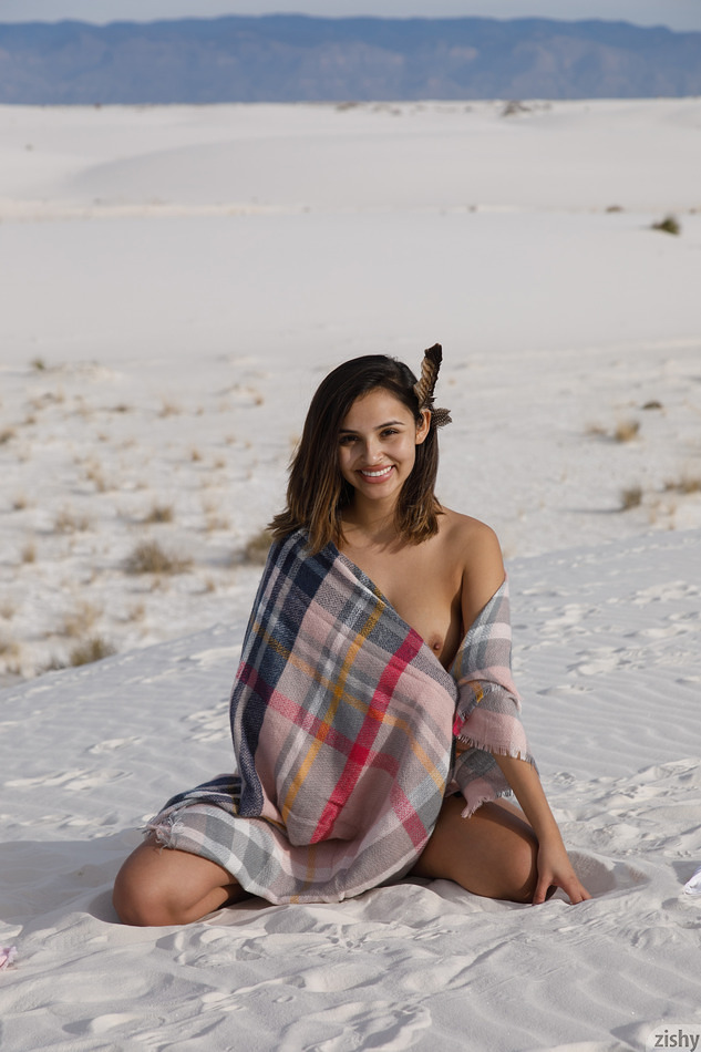 wpid-gorgeous-exotic-beauty-alejandra-cobos-topless-in-a-thong-in-the-desert6.jpg