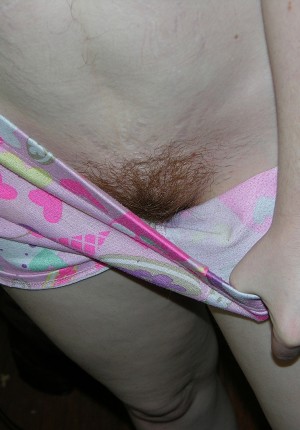wpid-amateur-model-showing-off-her-hairy-pussy2.jpg