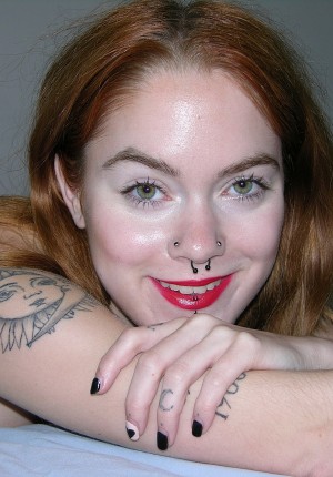 wpid-nude-and-tattooed-amateur-redhead-babe12.jpg