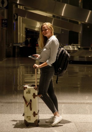 wpid-sexy-young-traveler-sybil-kuechler-teasing-in-the-atlanta-airport-before-showing-off-her-tan-lines5.jpg