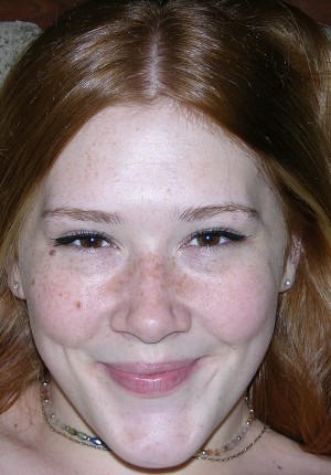 wpid-freckled-face-redhead-amateur-teen-pulling-down16.jpg