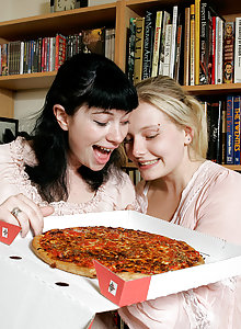 Chubby young lesbians Leah and Kristin eat pussy and pizza